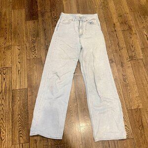 Levi's High Loose Wide Leg 90s Jeans in Light Wash